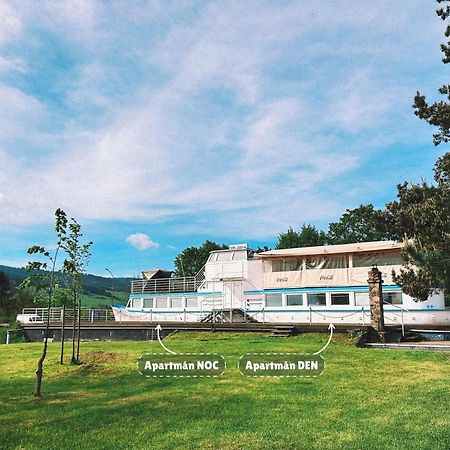 Unique Boat Apartments By Lake - Kajuta 1958 Namestovo Exterior photo