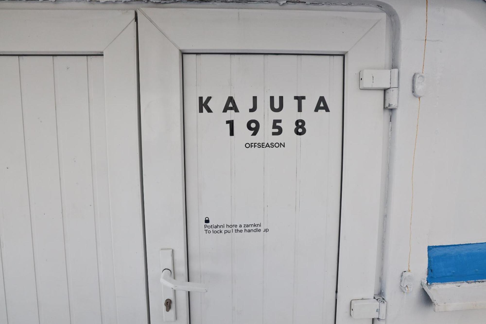 Unique Boat Apartments By Lake - Kajuta 1958 Namestovo Exterior photo